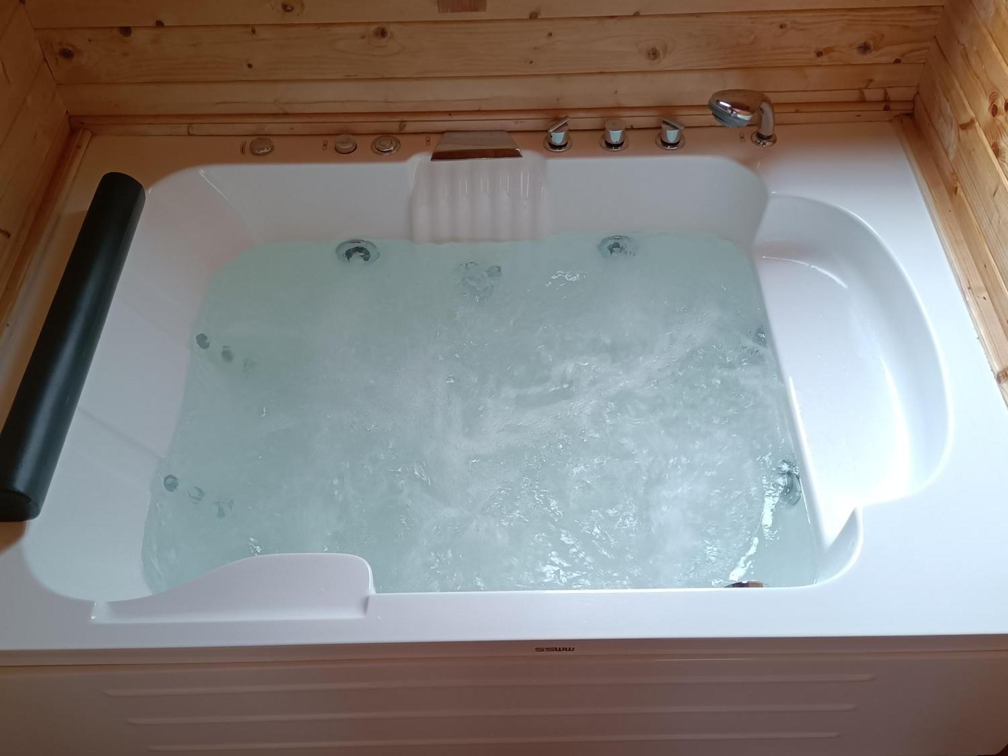 La Dehesilla De Toledo Escapada Romantica Jacuzzi Sillon Tantrico Cobisa Exterior foto